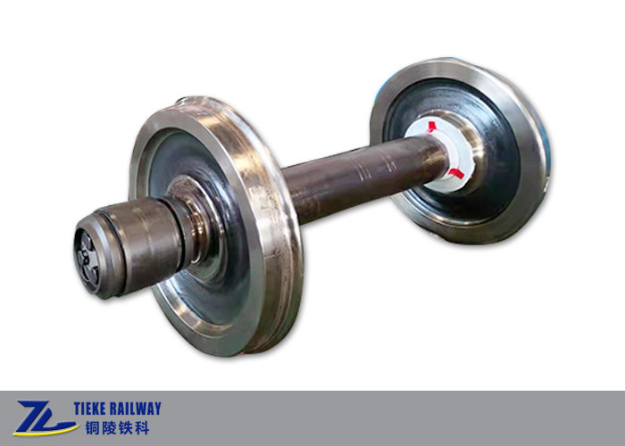 Το τραίνο Wheelset 860mm σφυρηλάτησε το φορτίο KSR αξόνων συνελεύσεων 13t αξόνων ροδών ραγών εγκεκριμένο